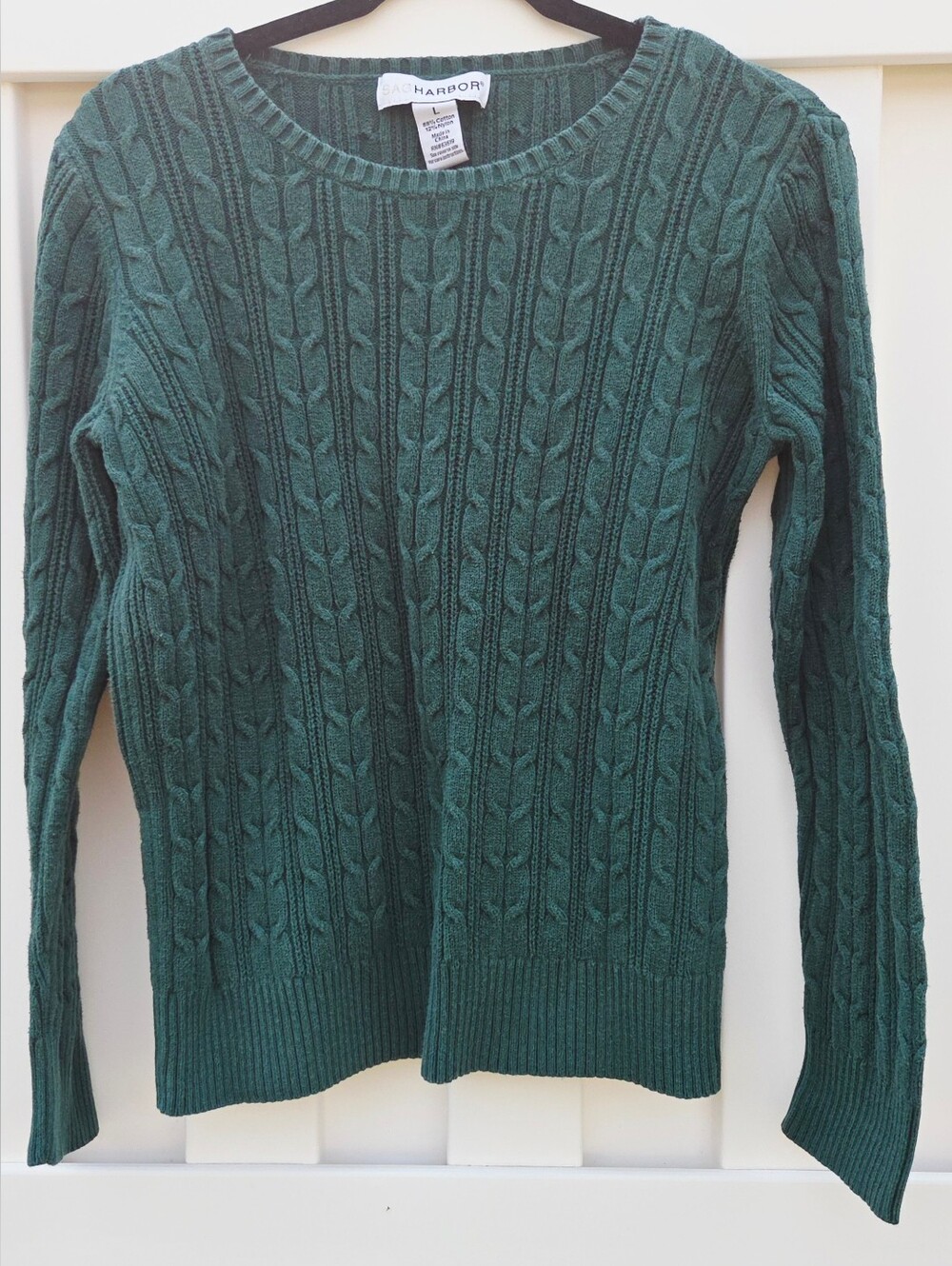 Sag Harbor Women's Cable Knit  Green Sweater Size Large. Preppy, Fall, Business